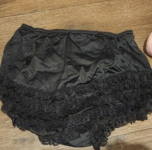 Vintage Fantasia Elegant Black Lace Women's Intimate Ruffle Frilly Panties L